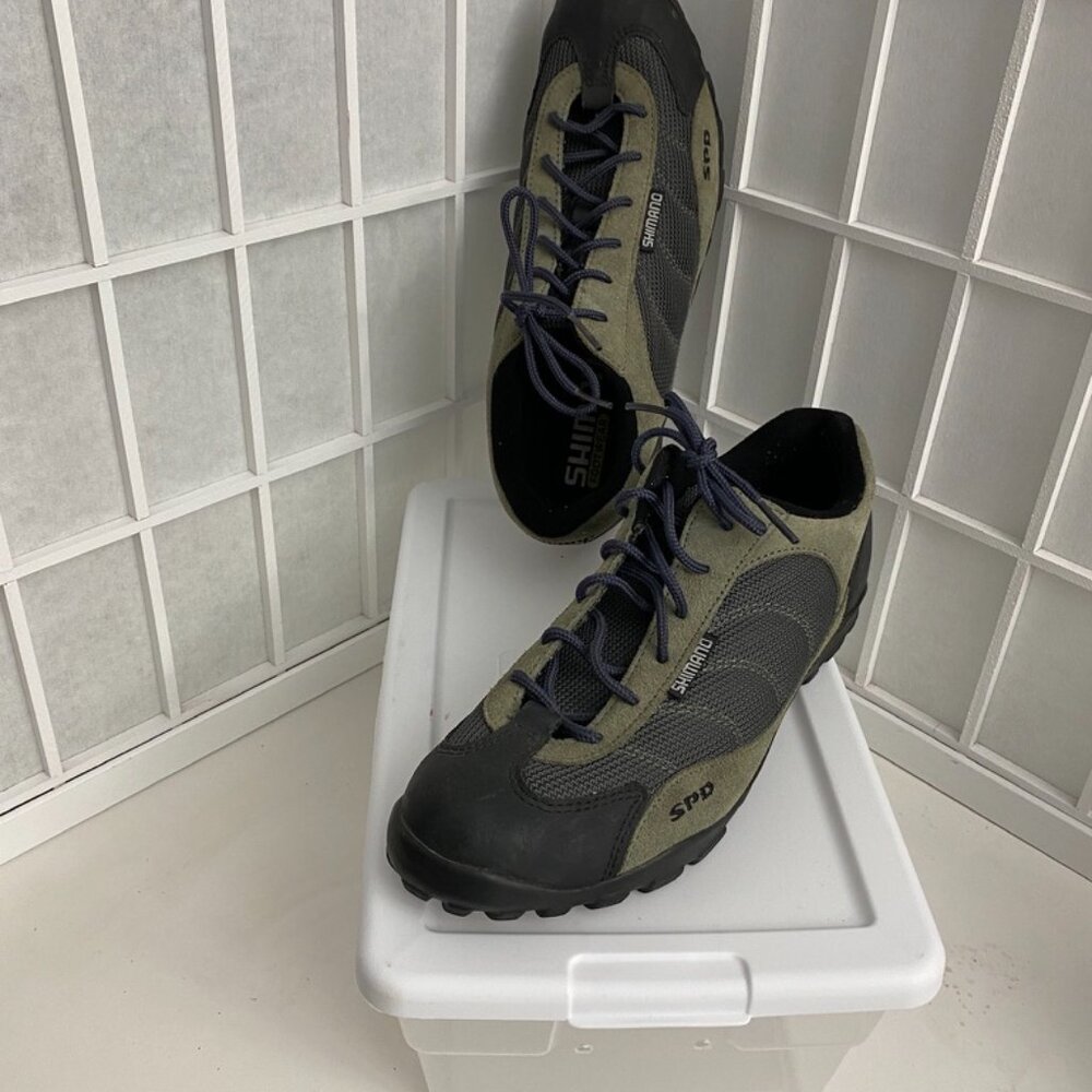 Shimano  Woman Sz 8.5  MBT Bike Shoes Dark & Light Grey with Laces - Picture 2 of 6